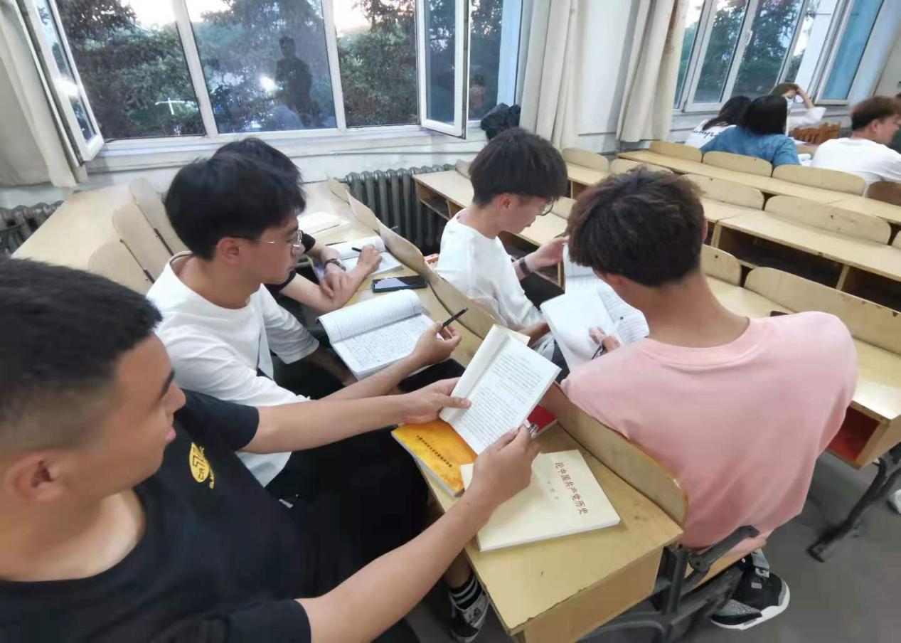 说明: 说明: 228658610b77653868ee56890dec32c